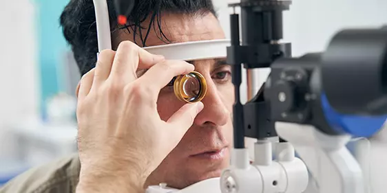 Detección y Tratamiento de Enfermedades Oculares